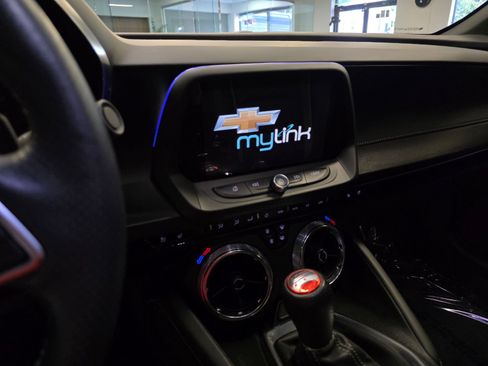 Used 2016 Chevrolet Camaro SS RWD image 23