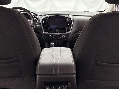 Used 2018 Chevrolet Traverse LT image 32