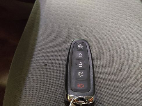 Used 2019 Ford Escape SE AWD/4WD image 32