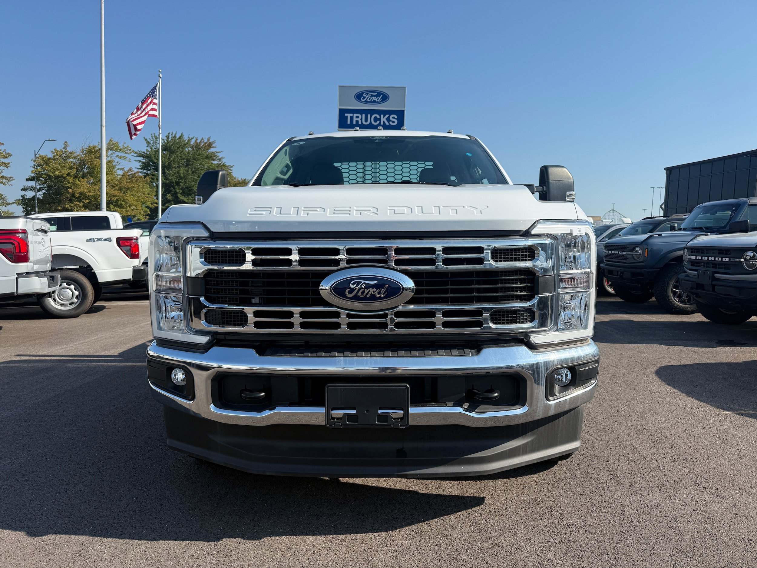 New 2025 Ford F350 XL w/ XL Chrome Package AWD/4WD image 3