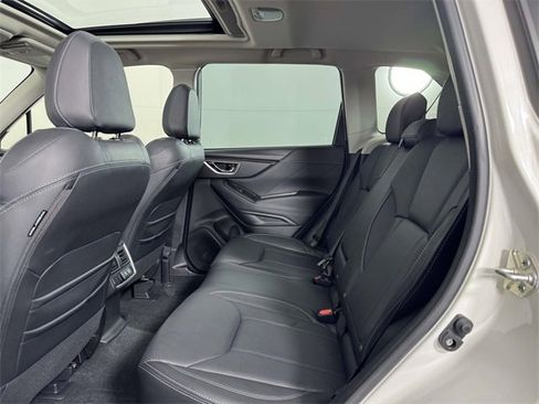 Used 2021 Subaru Forester Limited image 33
