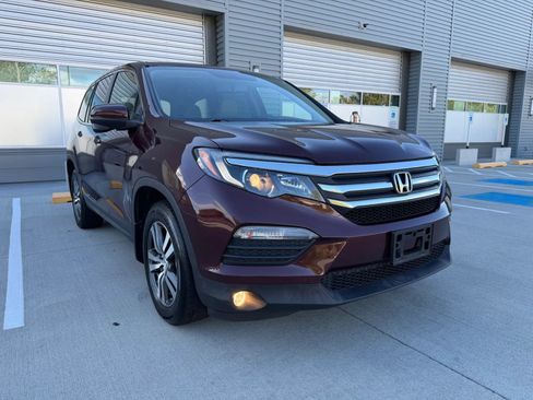 Used 2017 Honda Pilot EX-L image 2