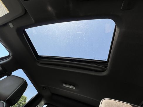 Used 2024 GMC Sierra 1500 Denali AWD/4WD image 29