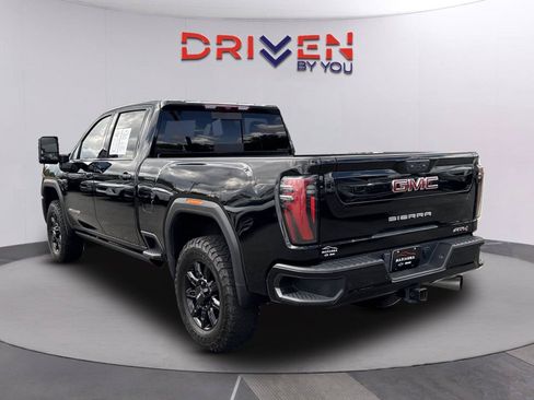 Used 2025 GMC Sierra 3500 AT4 AWD/4WD image 6
