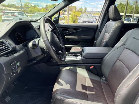 Certified 2025 Honda Ridgeline Black Edition image 15