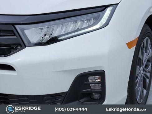 New 2026 Honda Odyssey Touring image 6