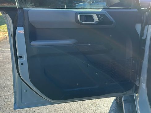 Used 2021 Ford Bronco Big Bend w/ Sasquatch Package image 13