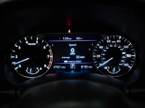 Used 2022 Nissan Altima 2.5 SR FWD image 17