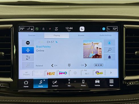 Used 2024 Chrysler Pacifica Limited image 15