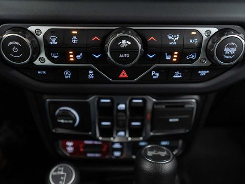 Used 2026 Jeep Wrangler Unlimited Rubicon w/ Safety Group AWD/4WD image 19