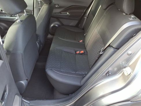 Used 2024 Nissan Kicks SV image 12