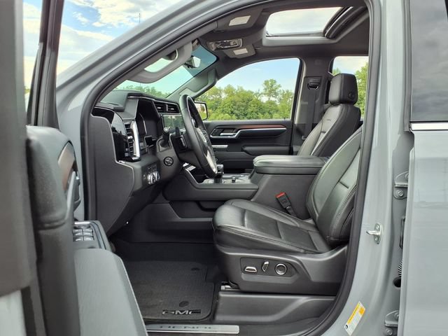 Used 2024 GMC Sierra 1500 Denali w/ Technology Package AWD/4WD image 39