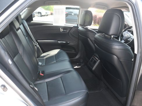 Used 2015 Toyota Avalon XLE FWD image 18