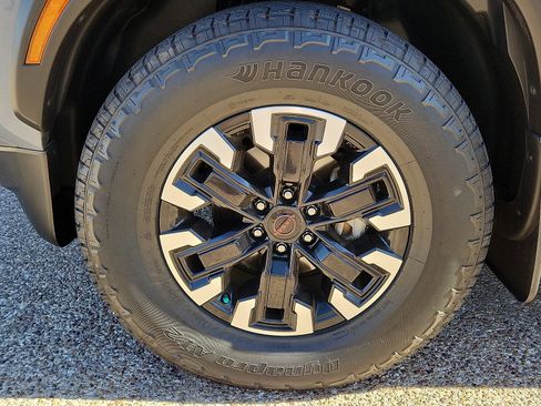 Used 2023 Nissan Frontier Pro-X w/ Pro Convenience Package image 7