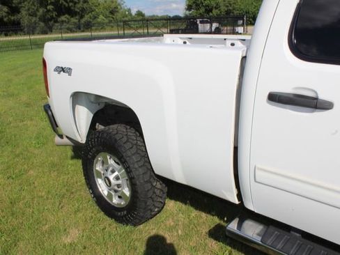 Used 2013 Chevrolet Silverado 2500 LT image 15
