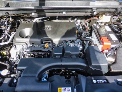 Used 2024 Toyota RAV4 XLE image 26