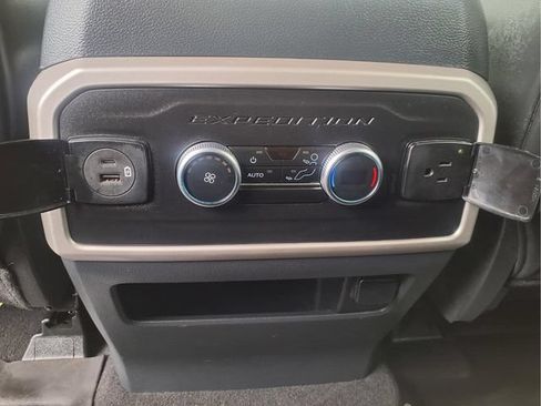 Used 2023 Ford Expedition Max XLT AWD/4WD image 19