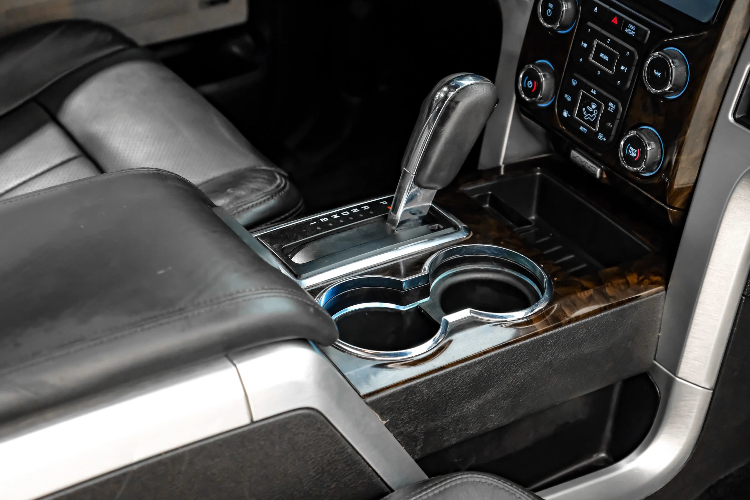 Used 2014 Ford F150 Platinum AWD/4WD image 23