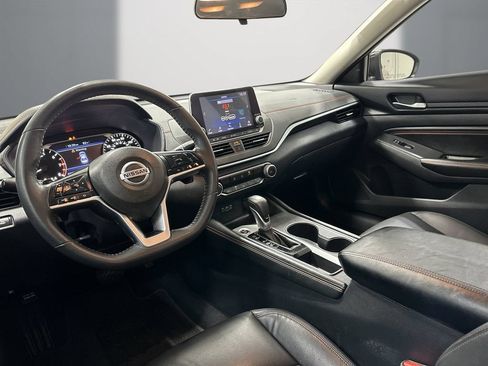 Used 2022 Nissan Altima 2.5 SR FWD image 13