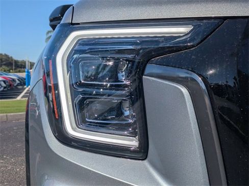 New 2026 GMC Terrain AT4 w/ LPO, Black Badging Package image 9