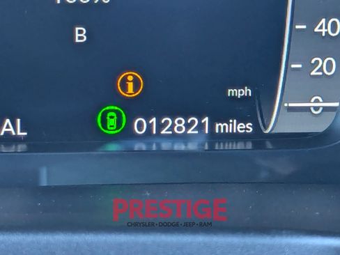 Used 2025 Honda Pilot Black Edition image 17