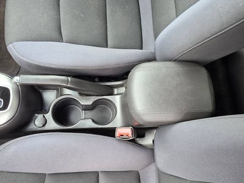 Used 2016 Chevrolet Cruze LT FWD image 16