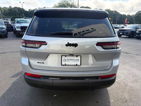 Used 2023 Jeep Grand Cherokee L Laredo AWD/4WD image 6