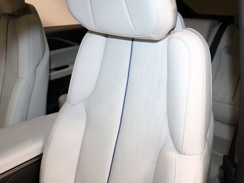 New 2026 Cadillac Lyriq Sport image 5