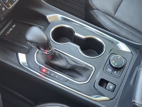 Used 2021 Chevrolet Traverse Premier w/ Redline Edition image 23