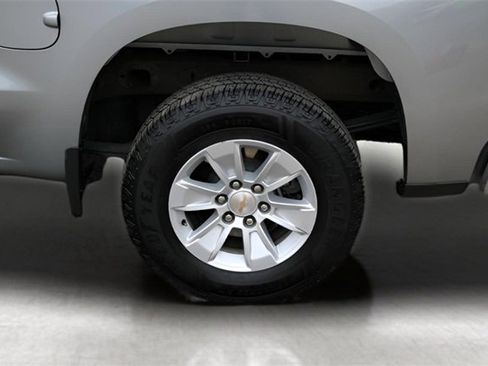 Used 2025 Chevrolet Silverado 1500 LT image 24