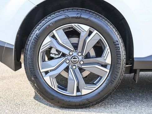 New 2025 Nissan Murano SL w/ Cargo Package AWD/4WD image 11