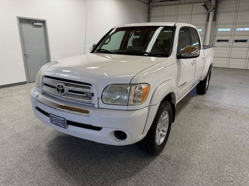 Used 2005 Toyota Tundra SR5 w/ Preferred Accessory Pkg RWD image 2