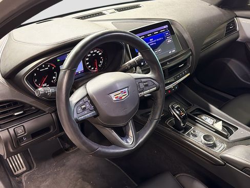 Used 2022 Cadillac CT5 V w/ LPO, ONYX Package image 11
