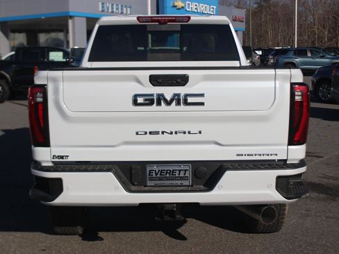 New 2026 GMC Sierra 2500 Denali Ultimate image 6