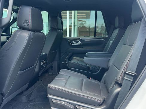 Used 2022 Chevrolet Tahoe RST w/ Luxury Package AWD/4WD image 10