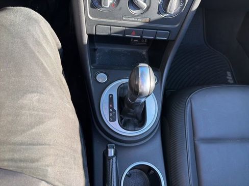 Used 2016 Volkswagen Beetle 1.8T Denim image 22