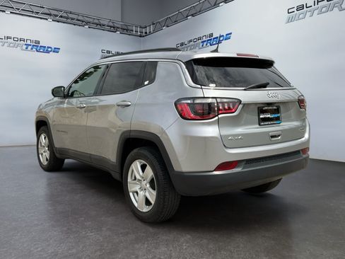 Used 2022 Jeep Compass Latitude AWD/4WD image 7