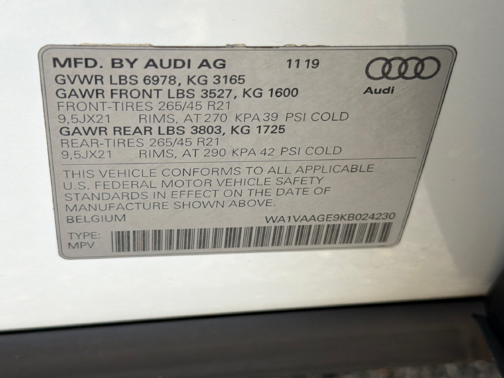 Used 2019 Audi e-tron Prestige w/ Prestige Package AWD/4WD image 33
