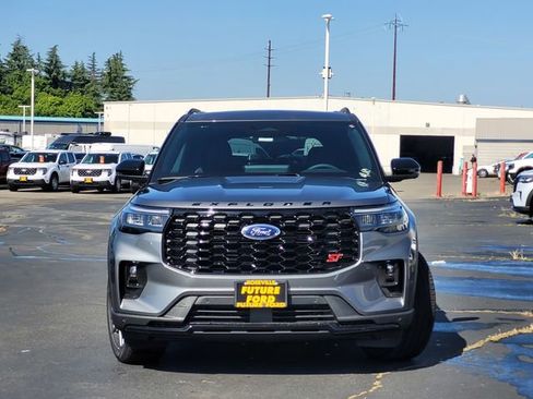 New 2026 Ford Explorer ST AWD/4WD image 3