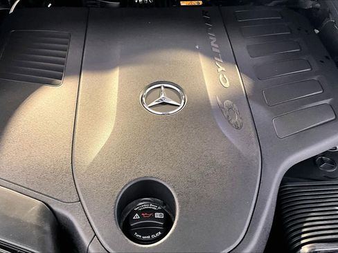 New 2026 Mercedes-Benz GLS 450 4MATIC image 15