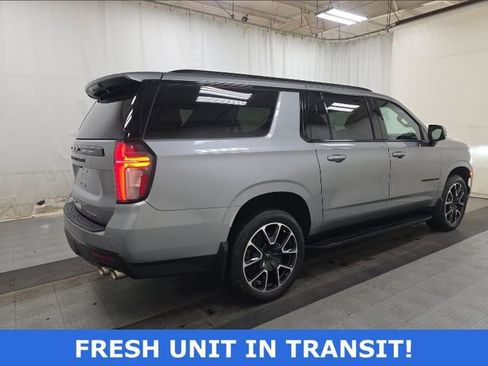 Used 2023 Chevrolet Suburban RST w/ Sport Performance Package image 3