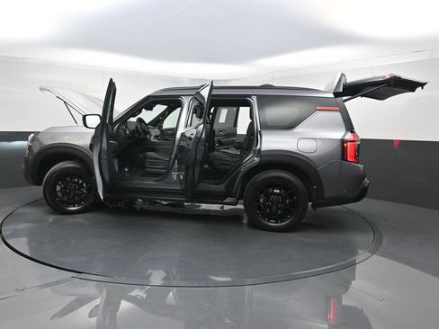 Used 2026 Nissan Armada PRO-4X AWD/4WD image 42