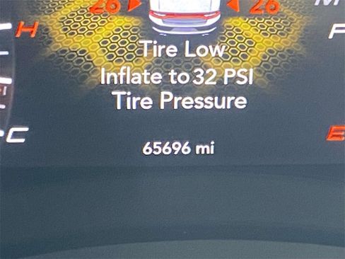 Used 2022 Dodge Charger R/T w/ Blacktop Package image 35