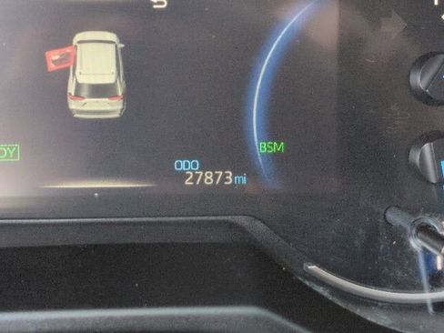 Used 2025 Toyota RAV4 XLE image 20