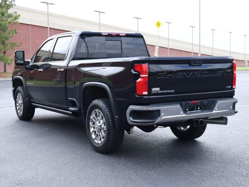 New 2026 Chevrolet Silverado 2500 LTZ w/ LTZ Convenience Package AWD/4WD image 6