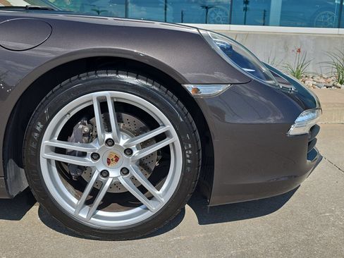 Used 2013 Porsche 911 Carrera RWD image 11