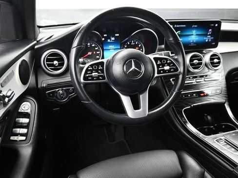Used 2022 Mercedes-Benz GLC 300 image 12
