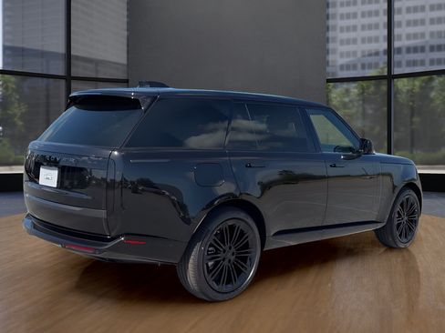 New 2026 Land Rover Range Rover Long Wheelbase SE AWD/4WD image 5