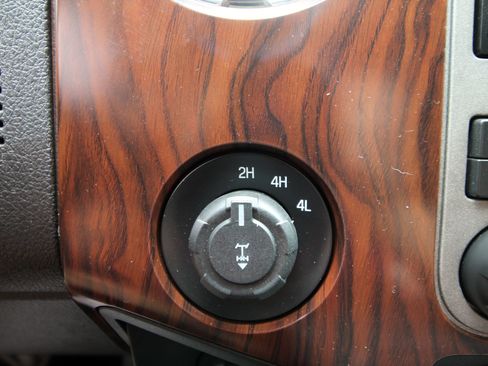 Used 2012 Ford F250 Lariat w/ Lariat Ultimate Pkg image 35