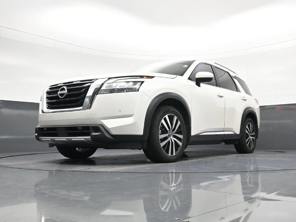 Certified 2023 Nissan Pathfinder Platinum FWD image 22